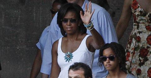 2009__07__fp_3242840_barm_obama_family_070809.jpg