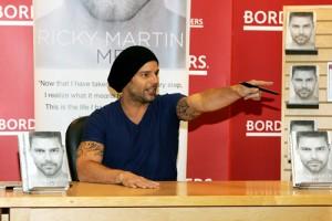 2010__11__484896_Ricky_Martin_Nov4 300×200.jpg