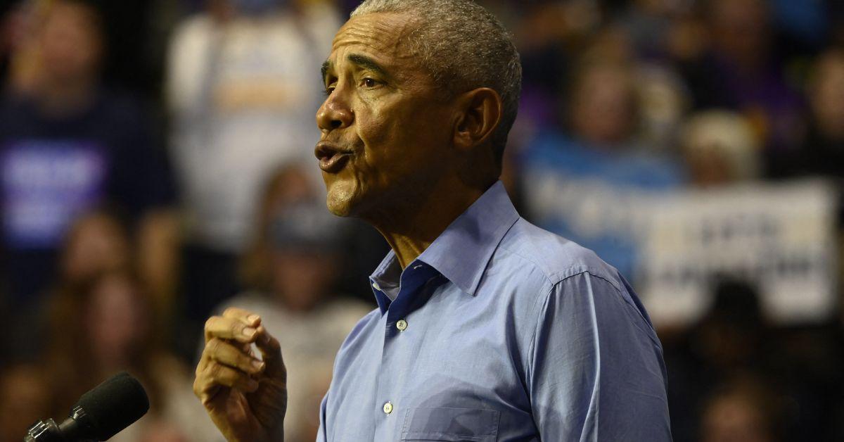 image of The former president had to remind an adoring fan that he's married.