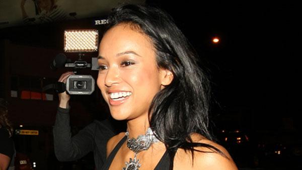 Karreuche tran disses chris brown jumping in suv