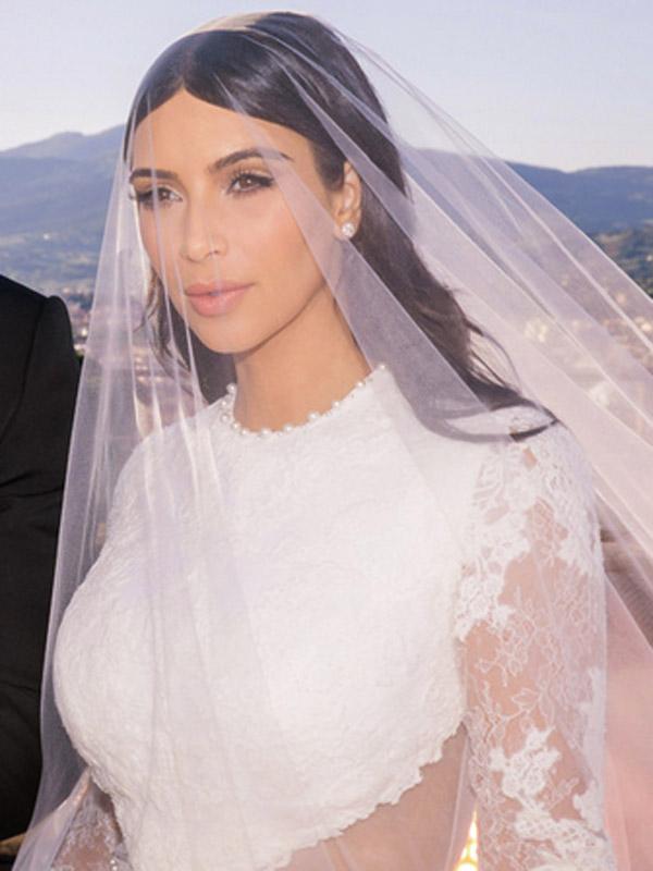 Kendall Sips Champagne, Kim and Kanye Pose With North and More Must-See  Pics from the Kimye Wedding