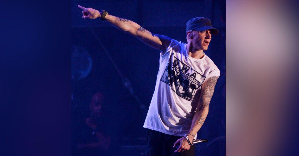photo of Eminem overdosed in 2007 and woke up in the hospital unable to move