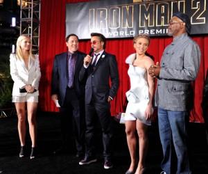 Iron Man 2 Cast Pumps Up The L A Premiere
