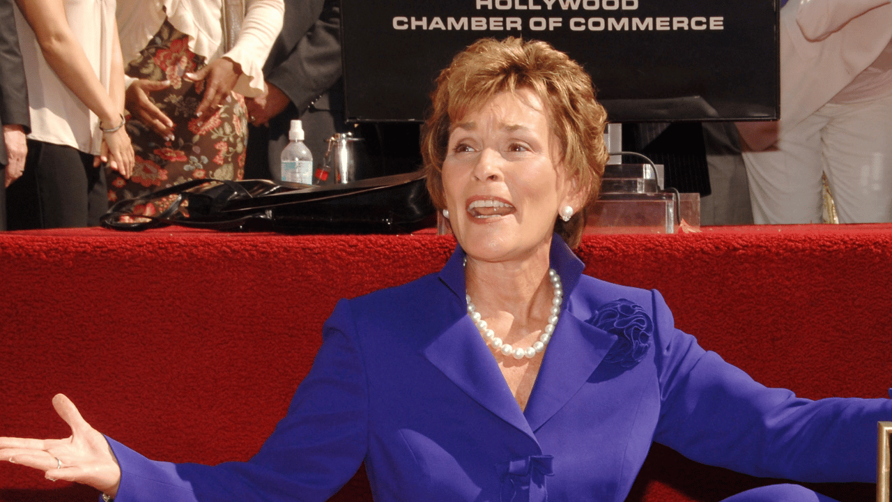 photo of Judge Judy shamed people who come to American and 'want to change it.'