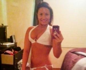 2011__05__Demi_Lovato_May17news 300×243.jpg