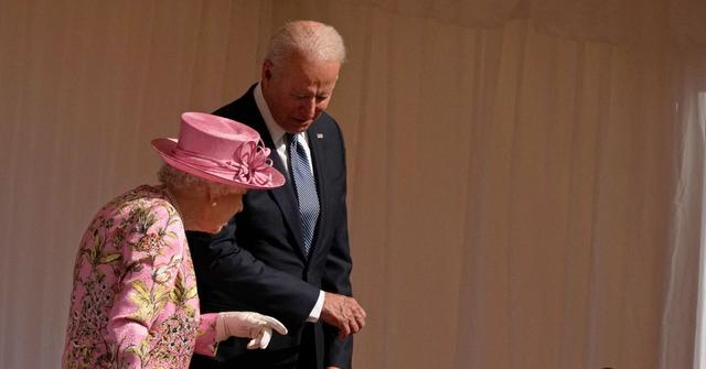 queen elizabeth insistent serving president joe biden