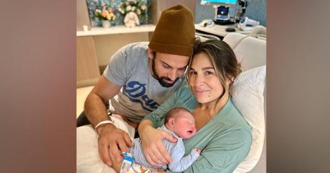 jessie james decker gives birth baby no eric decker name photos