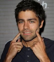 2010__09__adrian_grenier 217×300.jpg