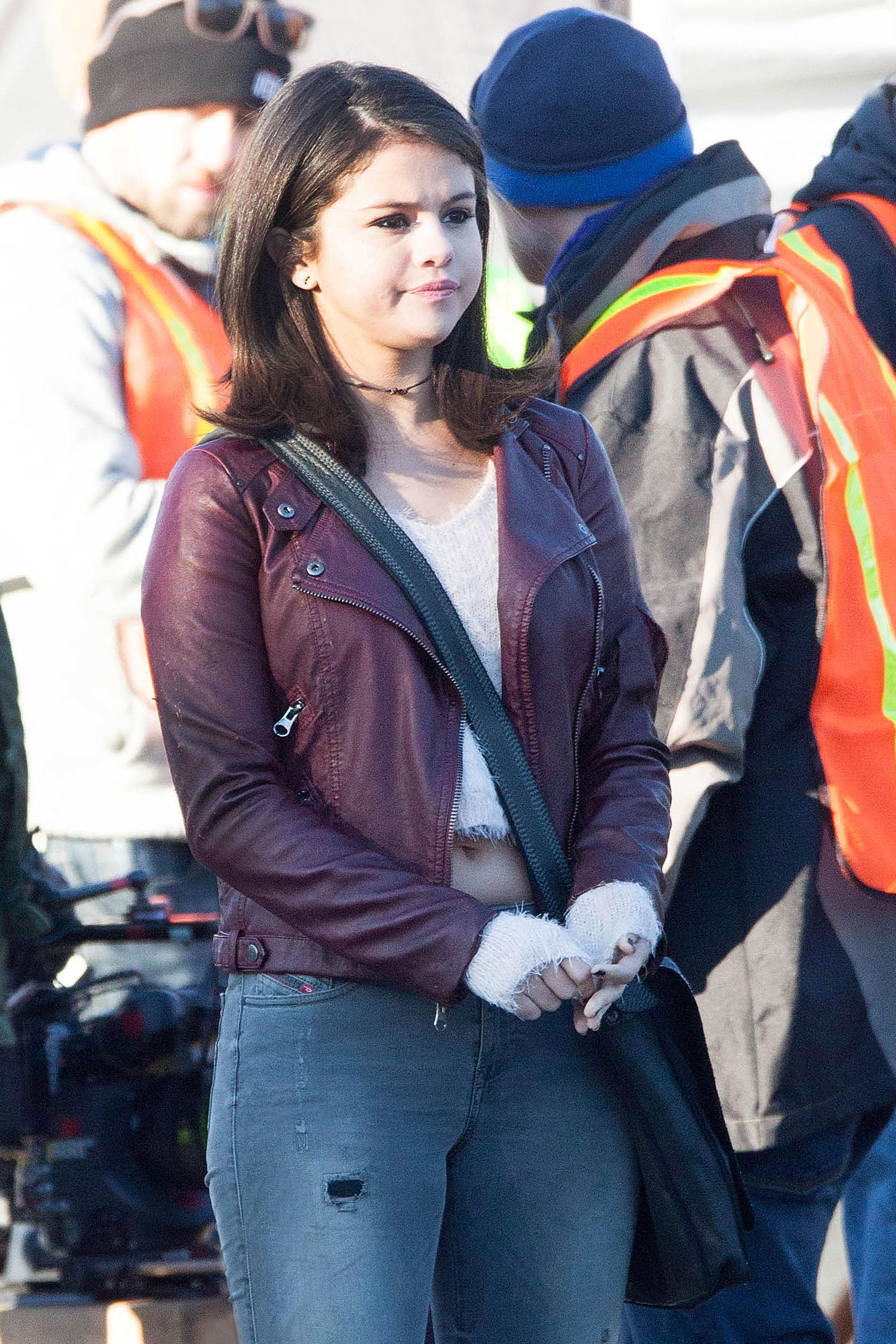 *EXCLUSIVE* Selena Gomez reveals a fuller frame and bares her midriff on set