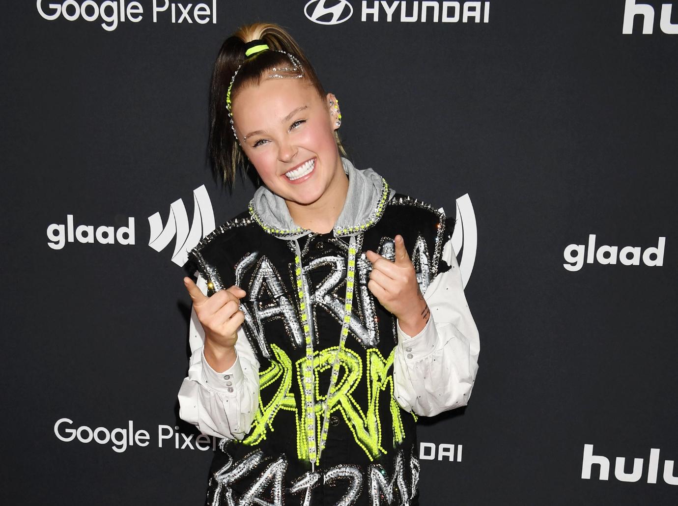 jojo siwa thanks beyonce industry dance awards acceptance speech diddy