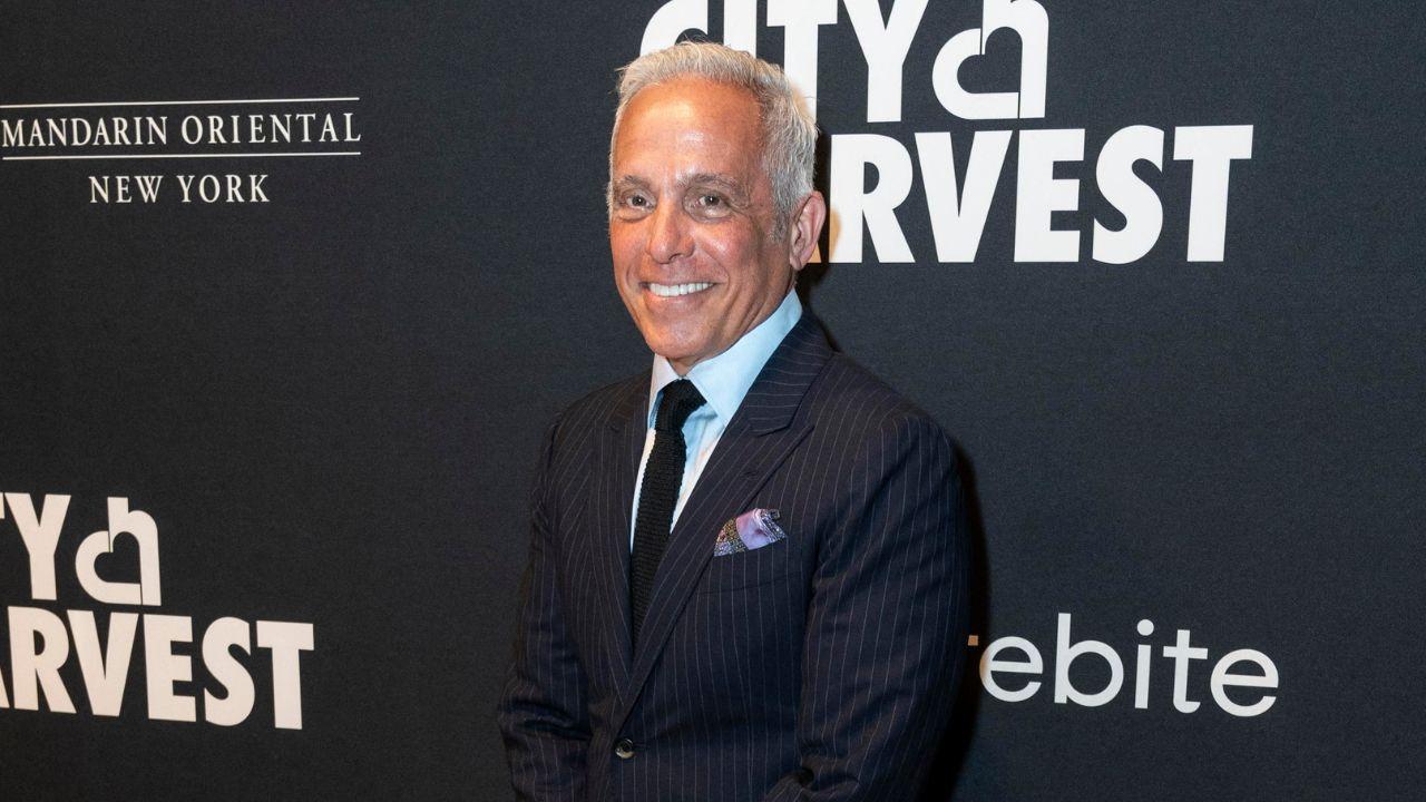 Image of Geoffrey Zakarian previously joined the secretary to promote the ‘Make Hospital Food Healthier’ initiative.