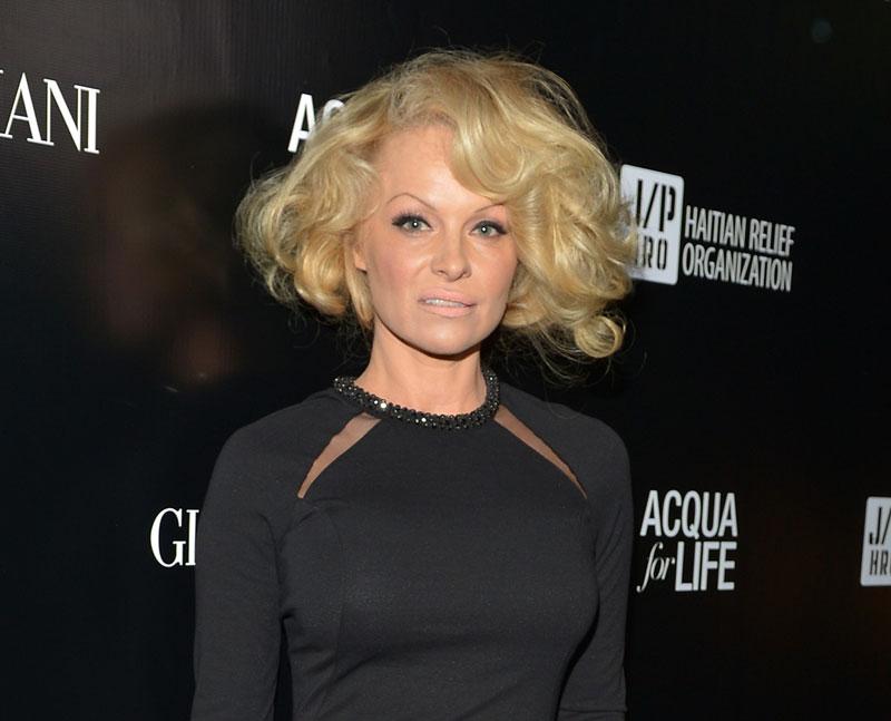 Pamela Anderson Plastic Surgery 07