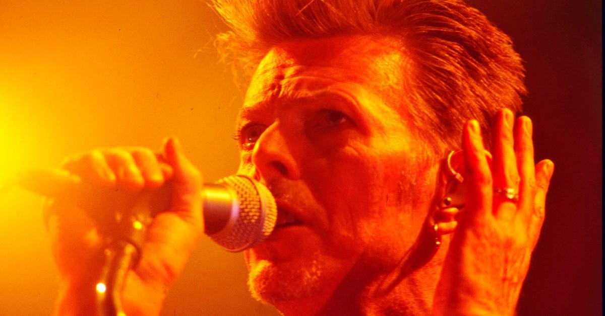 image of David Bowie died in 2016. 