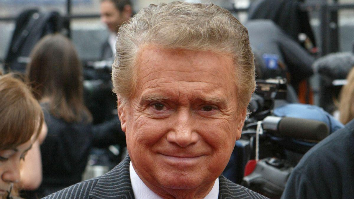 Photo of The actor joked to Joy Behar, 'We should've had a threesome!'