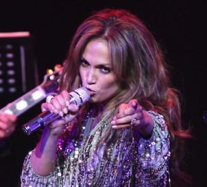 2010__07__Jennifer_Lopez_July29news 300&#215;271.jpg