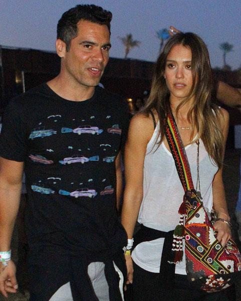 Jessica alba cash warren coachella 2013.jpg