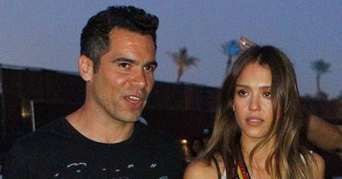 Jessica alba cash warren coachella 2013.jpg