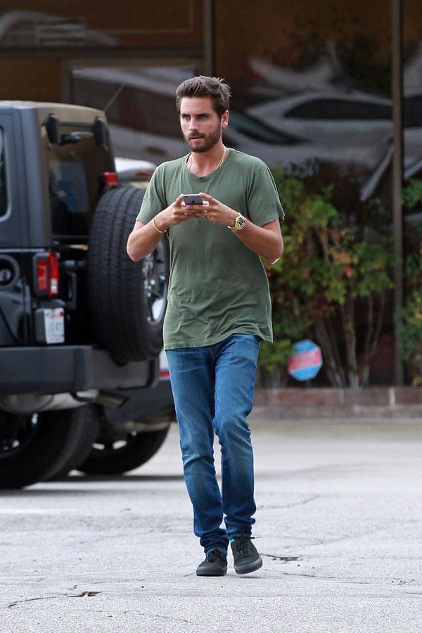 Scott disick skinny smirks calabasas 03