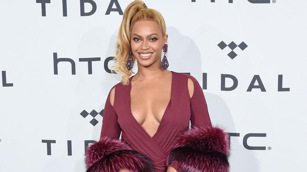 Beyoncé's Bra From Her Pregnancy Announcement Costs $130 From