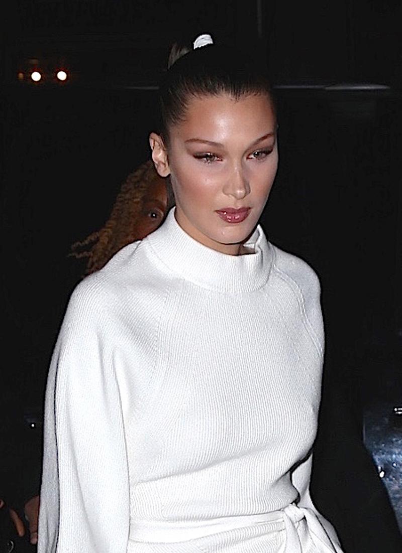 Bella Hadid Looks Unrecognizable In An Oversized White Outfit!