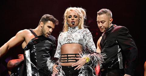 102.7 KIIS FM’s Jingle Ball – Show