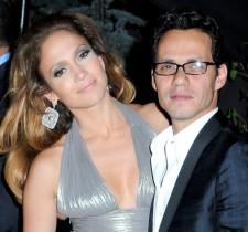 2009__07__full_jennifer_lopez_birthday_02_wenn5328180 225&#215;210.jpg