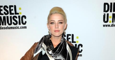 amber heard poop bed