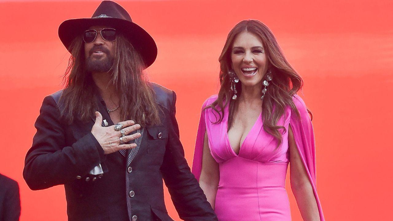 photo of The actress texted Billy Ray Cyrus amid his divorce.