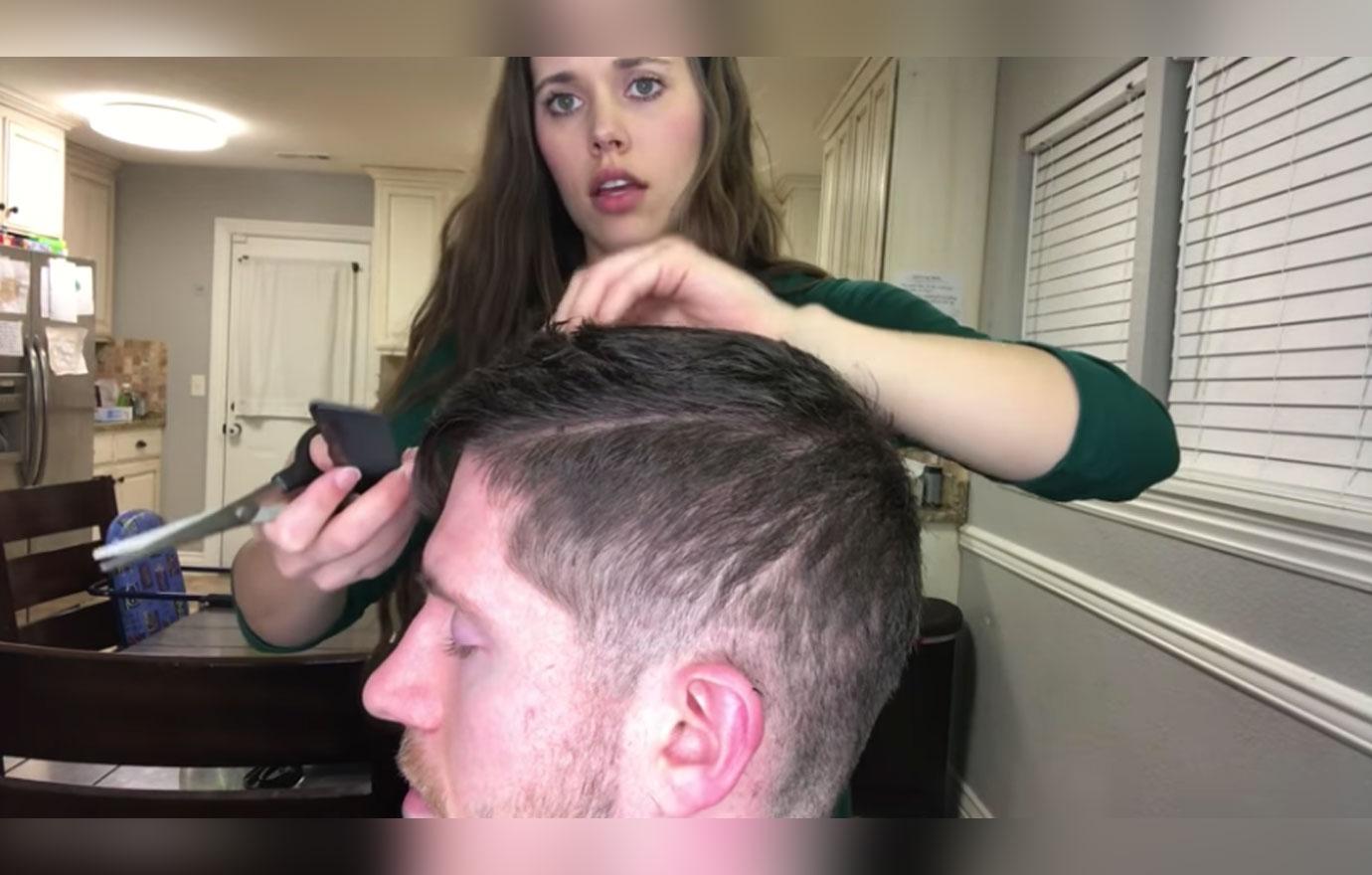 Jessa Duggar Cuts Husband Hair