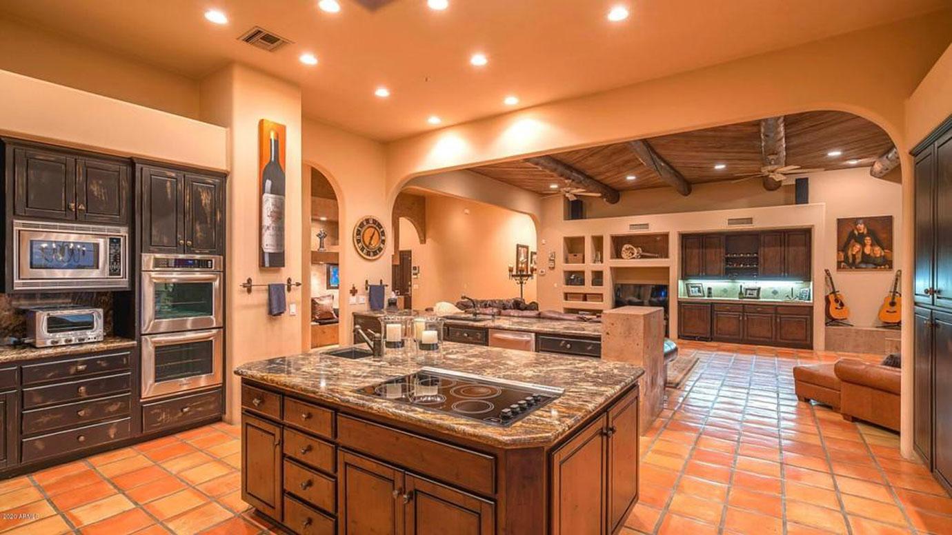 Bret Michaels Lists Scottsdale Arizona Home 3.299K