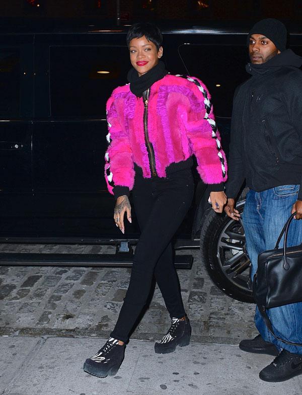 Rihanna best pink outfits looks 02