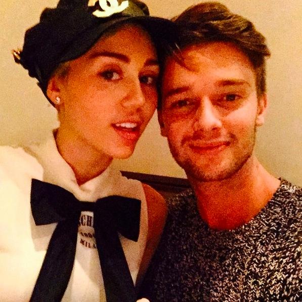 Miley cyrus patrick schwarzenegger valentines day 03