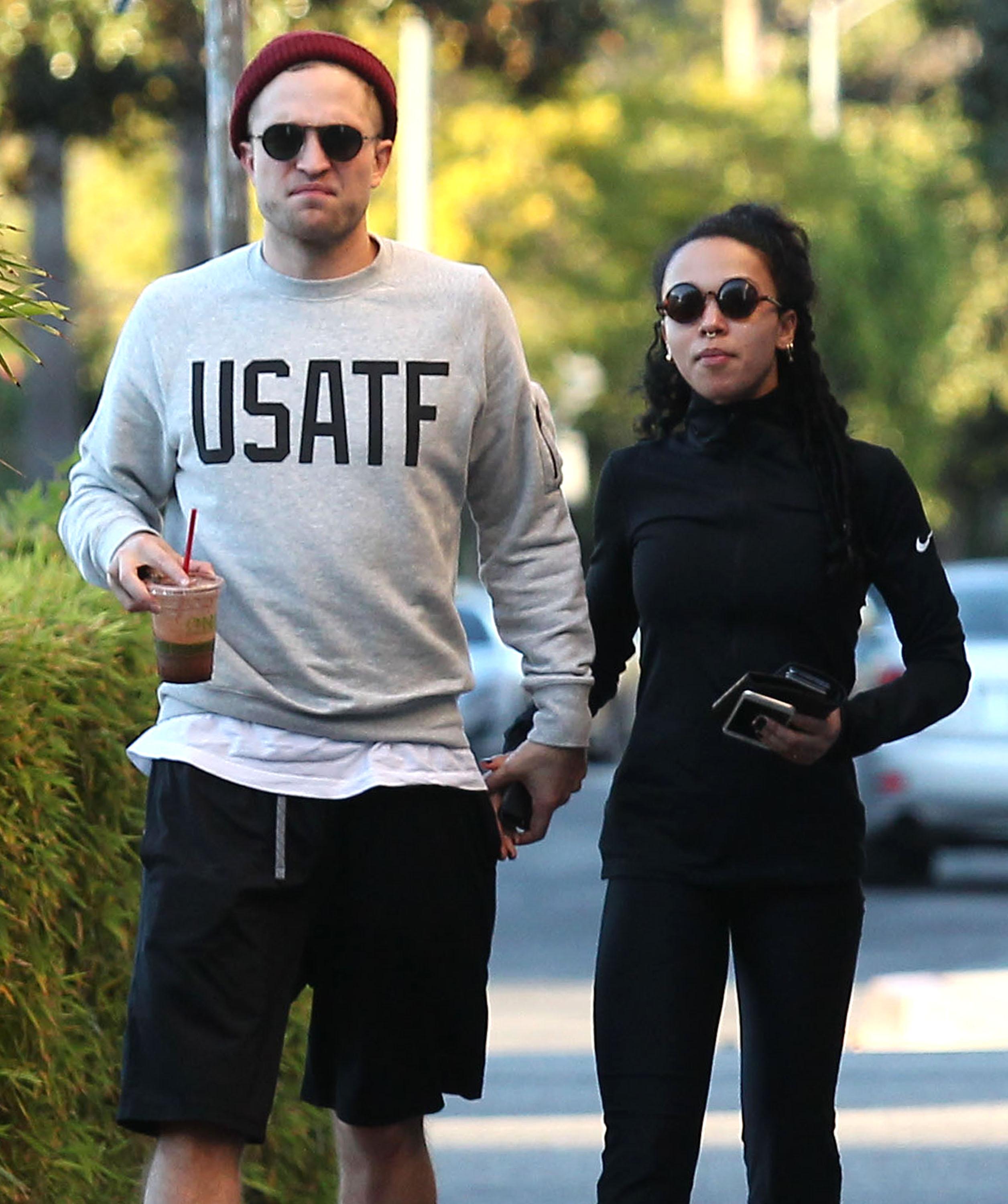 Exclusive&#8230; Robert Pattinson &amp; FKA Twigs Out For Lunch IN LA