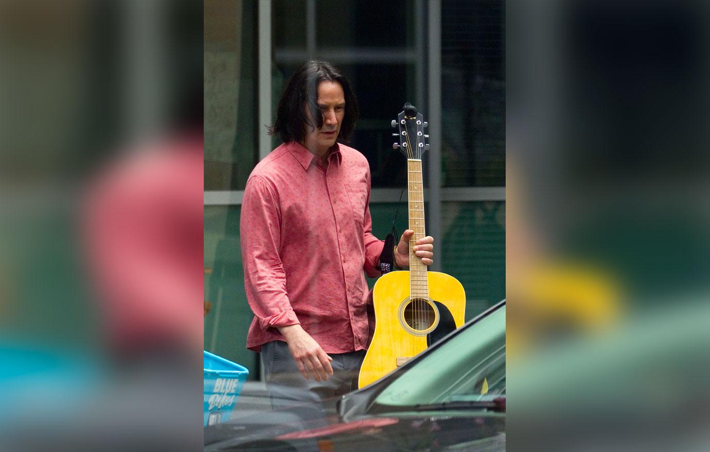 keanu reeves bill and ted guitar