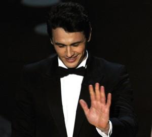 2011__03__James_Franco_March2news 300&#215;270.jpg