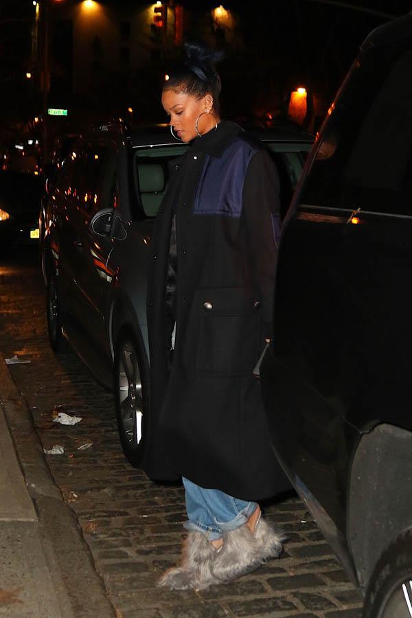 Rihanna heads out for a late night tattoo at Bang Bang before flying out of NYC for the Thanksgiving holiday