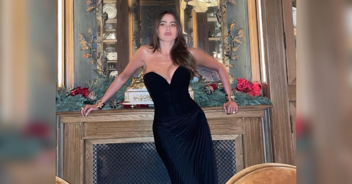 sofia vergara cleavage new years eve paris  challenging photos