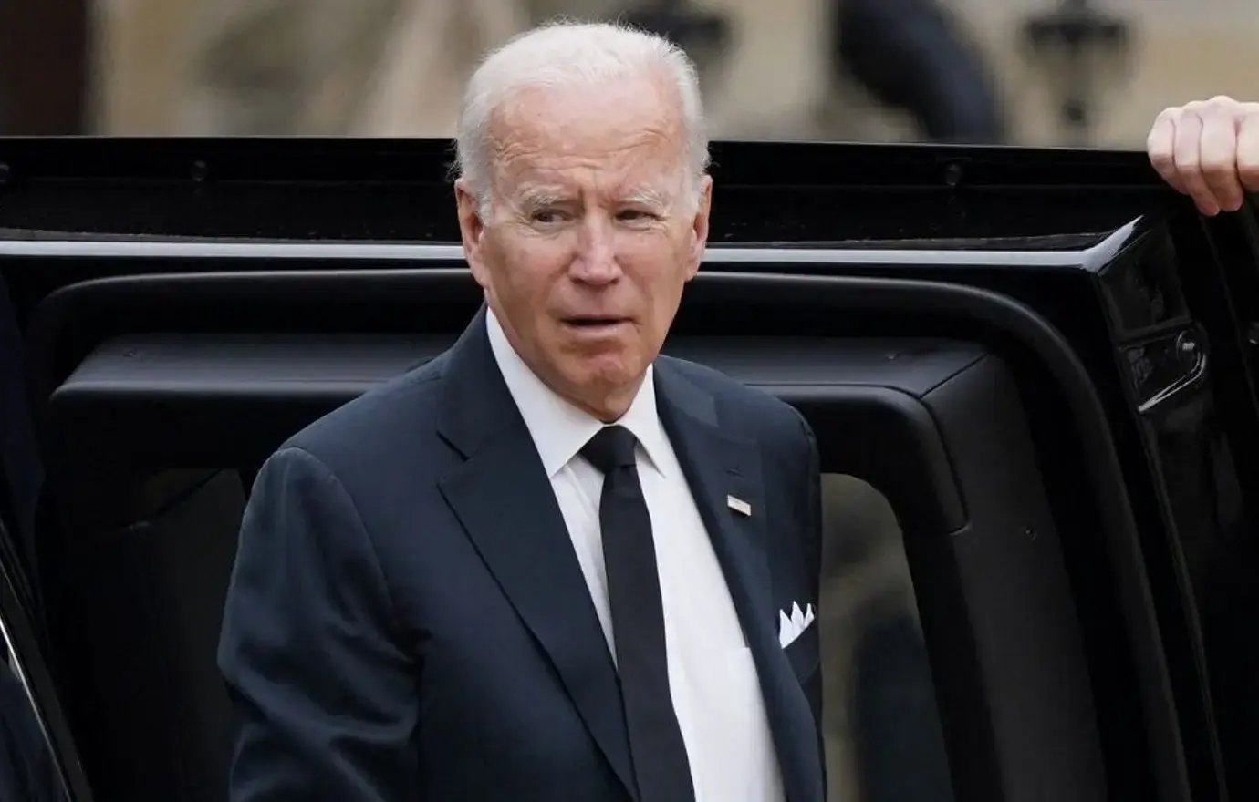 joe biden gives teen awkward dating advice