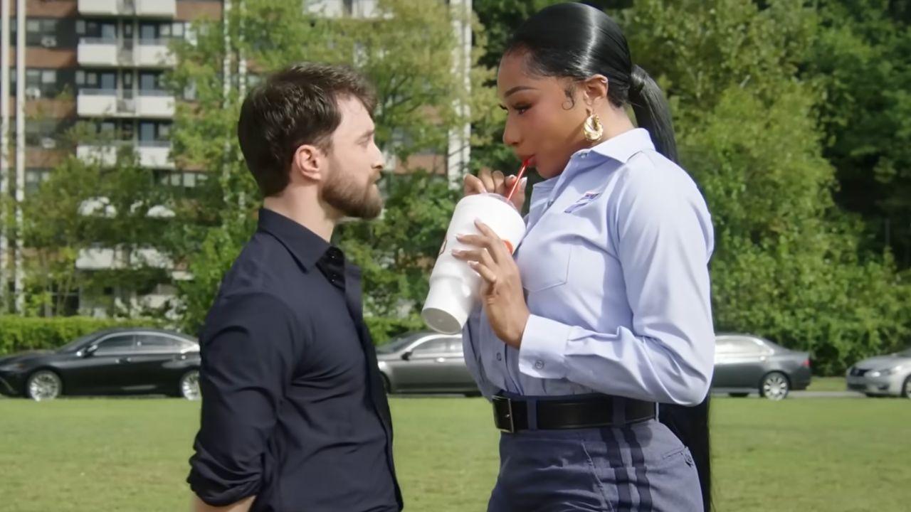 Image of the two quickly hit it off behind the scenes.