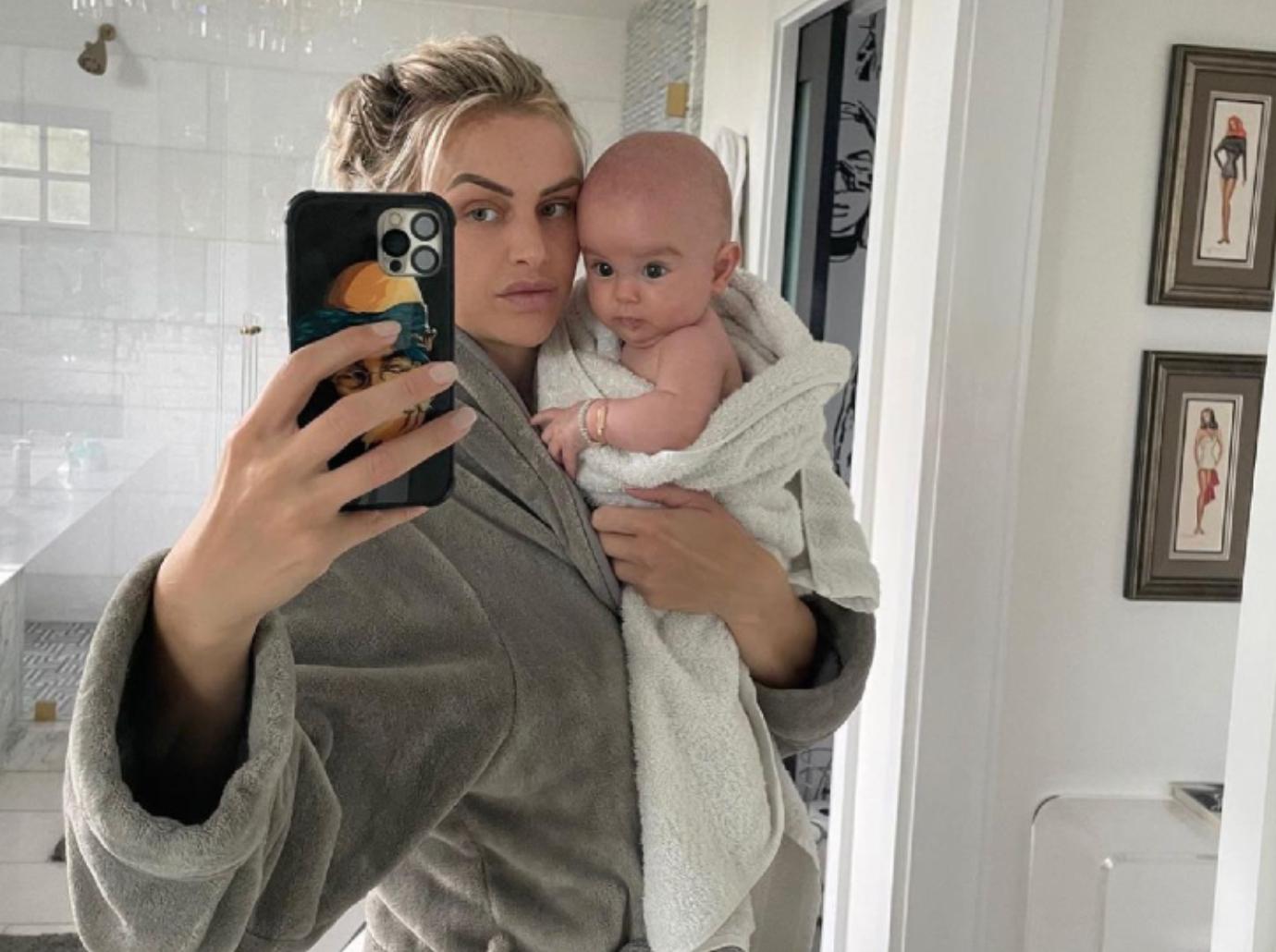 lala kent baby ig gallery pic