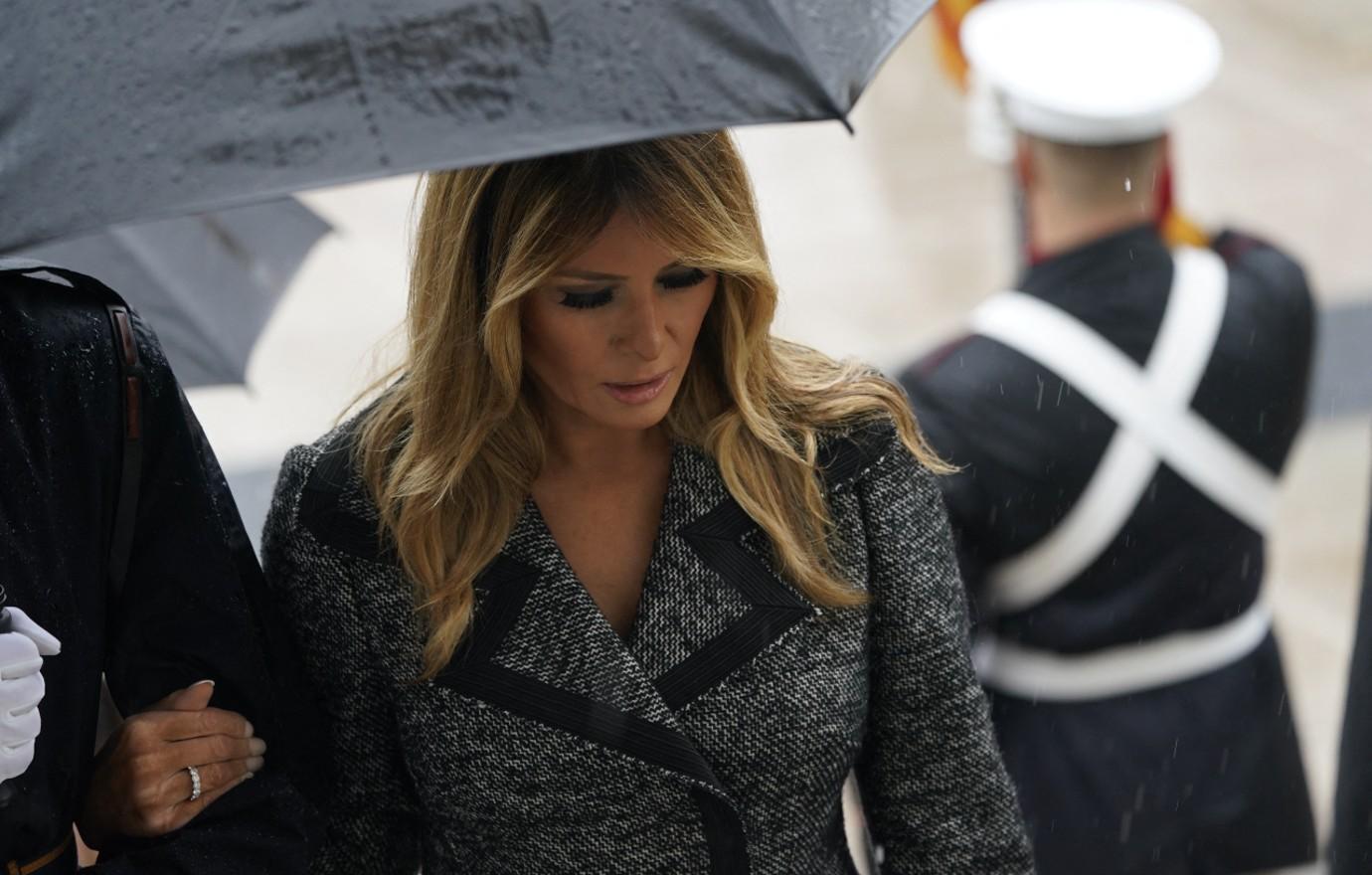 melania trump stands proudly nude photoshoots honor bodies