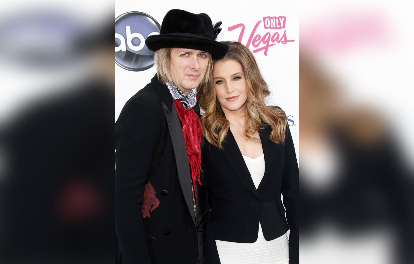 lisa marie presley ordered pay ex michael lockwood  month child support ok