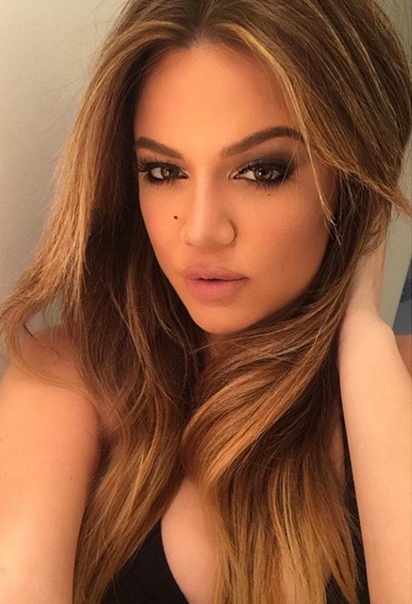 Khloe kardashian selfie