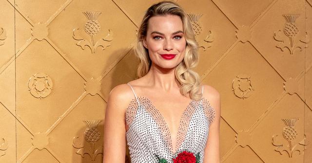 Margot robbie post pic