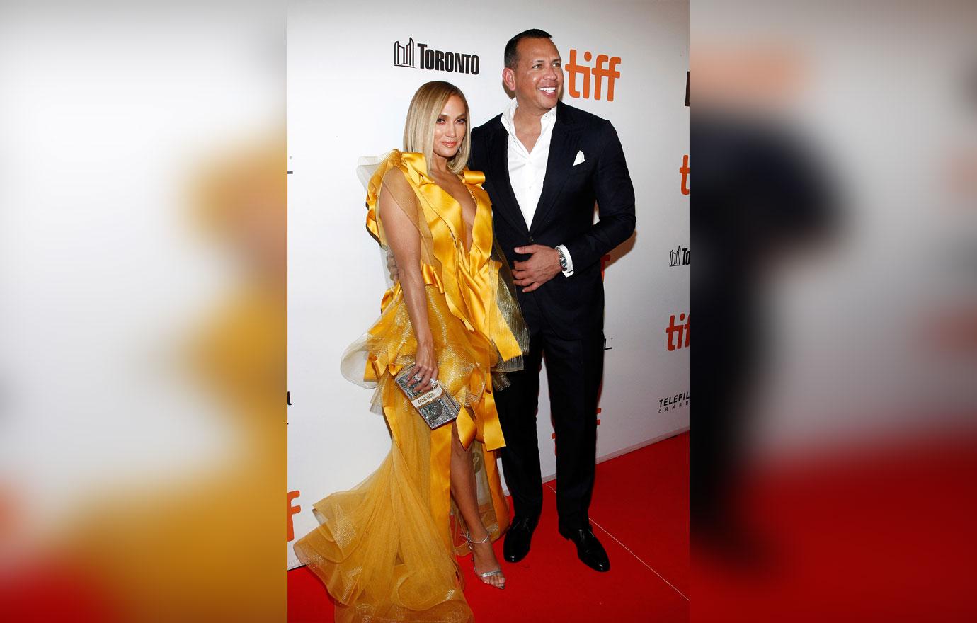 jennifer lopez alex rodriguez red carpet style