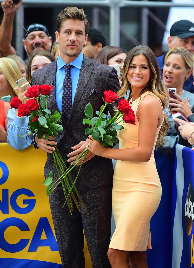 bachelorette jojo fletcher engaged jordan rodgers