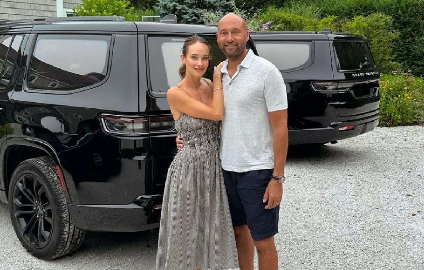 derek jeter glimpse great summer snuggles up wife hannah photos