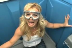 2011__03__Britney_Spears_March30news1 300×199.jpg