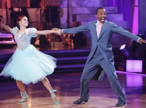 2011__04__Sugar_Ray_Leonard_April131 300×222.jpg