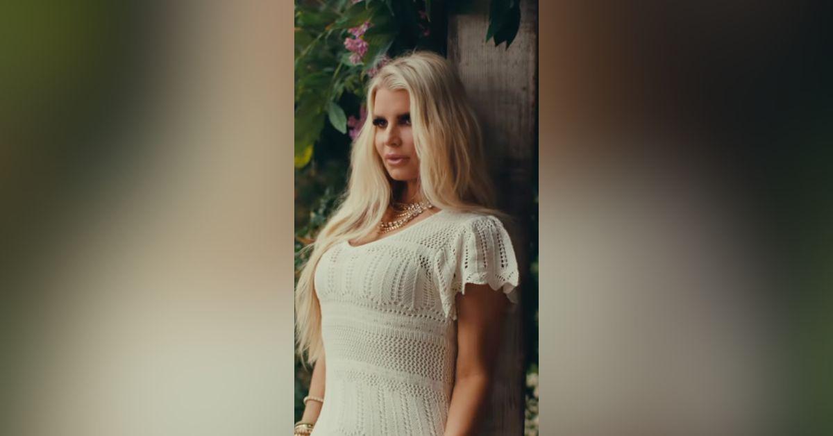 jessica simpson models swimsuits after shocking split